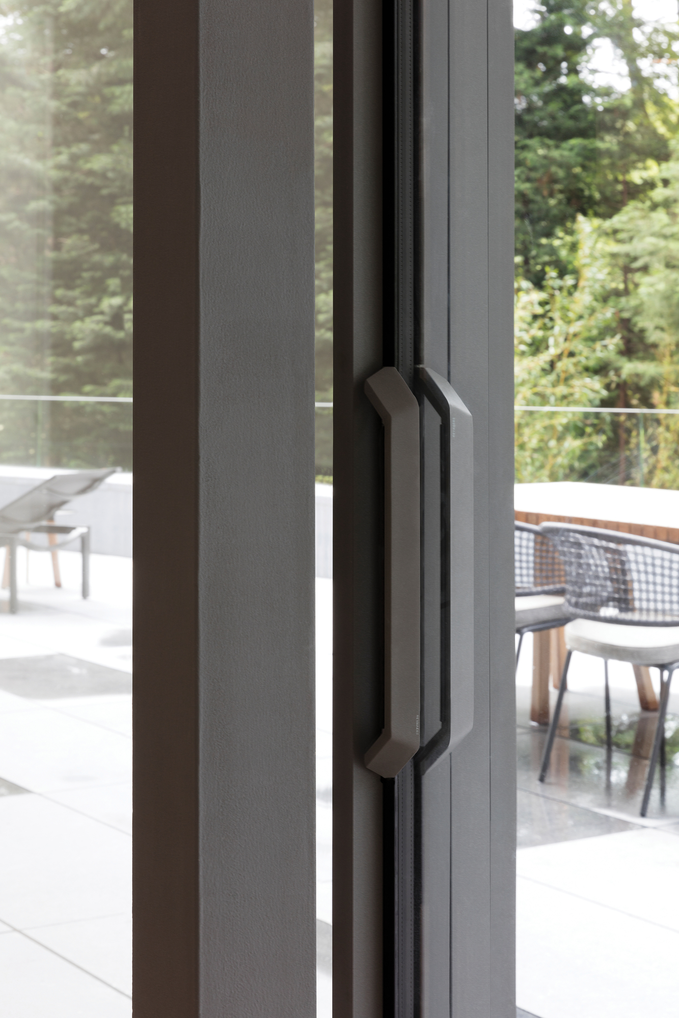 DoorPull HiFinity - Handles | Reynaers